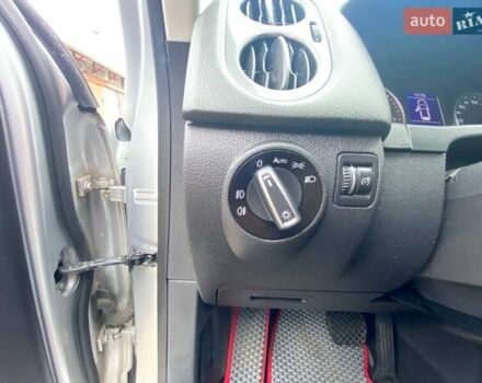 Серый Фольксваген Тигуан, объемом двигателя 1.98 л и пробегом 228 тыс. км за 9000 $, фото 18 на Automoto.ua