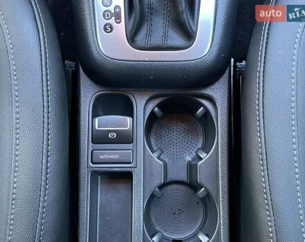 Серый Фольксваген Тигуан, объемом двигателя 2 л и пробегом 180 тыс. км за 11750 $, фото 33 на Automoto.ua