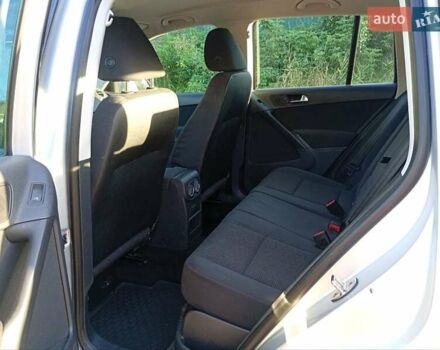 Серый Фольксваген Тигуан, объемом двигателя 1.98 л и пробегом 242 тыс. км за 9300 $, фото 8 на Automoto.ua