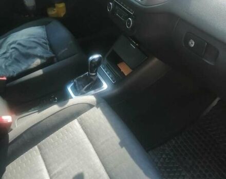 Серый Фольксваген Тигуан, объемом двигателя 2 л и пробегом 405 тыс. км за 11000 $, фото 4 на Automoto.ua