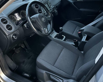 Серый Фольксваген Тигуан, объемом двигателя 1.97 л и пробегом 208 тыс. км за 16500 $, фото 12 на Automoto.ua