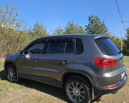 Серый Фольксваген Тигуан, объемом двигателя 1.39 л и пробегом 171 тыс. км за 12500 $, фото 1 на Automoto.ua