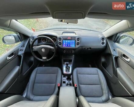 Серый Фольксваген Тигуан, объемом двигателя 2 л и пробегом 180 тыс. км за 11999 $, фото 16 на Automoto.ua
