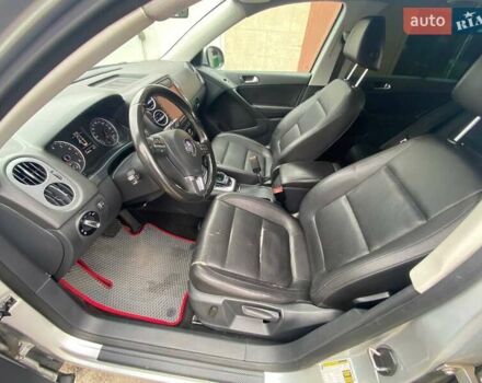 Серый Фольксваген Тигуан, объемом двигателя 1.98 л и пробегом 228 тыс. км за 9000 $, фото 23 на Automoto.ua