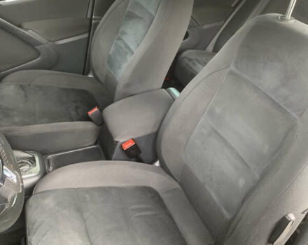 Серый Фольксваген Тигуан, объемом двигателя 1.98 л и пробегом 250 тыс. км за 11750 $, фото 21 на Automoto.ua