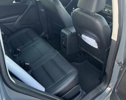 Серый Фольксваген Тигуан, объемом двигателя 1.98 л и пробегом 260 тыс. км за 8300 $, фото 7 на Automoto.ua