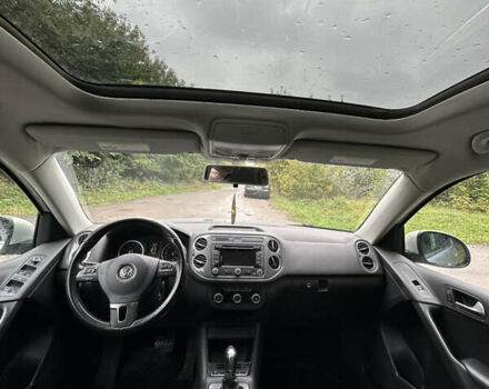 Сірий Фольксваген Тігуан, об'ємом двигуна 2 л та пробігом 272 тис. км за 9499 $, фото 8 на Automoto.ua