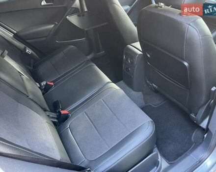 Серый Фольксваген Тигуан, объемом двигателя 2 л и пробегом 180 тыс. км за 11750 $, фото 23 на Automoto.ua