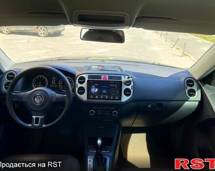 Серый Фольксваген Тигуан, объемом двигателя 2 л и пробегом 223 тыс. км за 12000 $, фото 7 на Automoto.ua