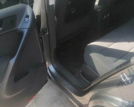 Серый Фольксваген Тигуан, объемом двигателя 1.97 л и пробегом 412 тыс. км за 10000 $, фото 14 на Automoto.ua