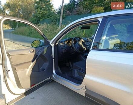 Серый Фольксваген Тигуан, объемом двигателя 1.98 л и пробегом 242 тыс. км за 9300 $, фото 10 на Automoto.ua