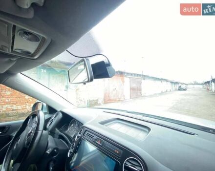 Серый Фольксваген Тигуан, объемом двигателя 1.98 л и пробегом 228 тыс. км за 9000 $, фото 11 на Automoto.ua