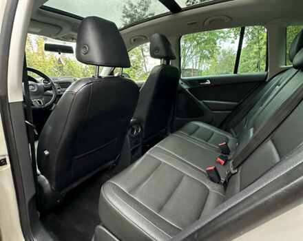 Серый Фольксваген Тигуан, объемом двигателя 2 л и пробегом 272 тыс. км за 8399 $, фото 12 на Automoto.ua