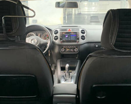 Серый Фольксваген Тигуан, объемом двигателя 1.98 л и пробегом 186 тыс. км за 11999 $, фото 18 на Automoto.ua