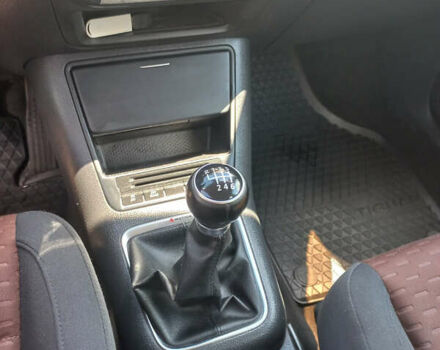 Сірий Фольксваген Тігуан, об'ємом двигуна 2 л та пробігом 999 тис. км за 12000 $, фото 6 на Automoto.ua