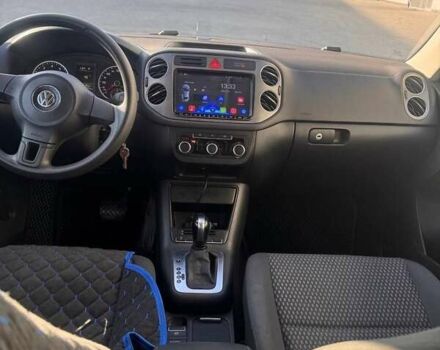 Сірий Фольксваген Тігуан, об'ємом двигуна 1.98 л та пробігом 252 тис. км за 9500 $, фото 11 на Automoto.ua