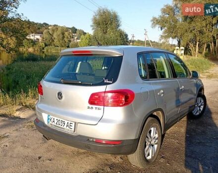 Серый Фольксваген Тигуан, объемом двигателя 1.98 л и пробегом 242 тыс. км за 9300 $, фото 3 на Automoto.ua