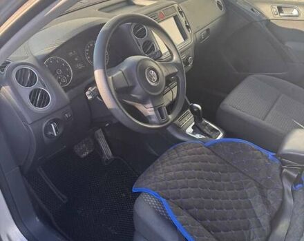 Сірий Фольксваген Тігуан, об'ємом двигуна 1.98 л та пробігом 252 тис. км за 9500 $, фото 4 на Automoto.ua