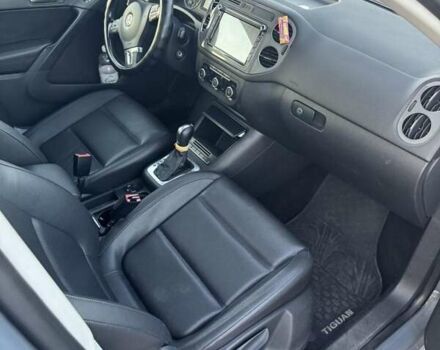 Серый Фольксваген Тигуан, объемом двигателя 1.98 л и пробегом 260 тыс. км за 8300 $, фото 12 на Automoto.ua