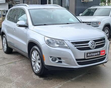 Сірий Фольксваген Тігуан, об'ємом двигуна 2 л та пробігом 189 тис. км за 10990 $, фото 10 на Automoto.ua