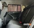 Серый Фольксваген Тигуан, объемом двигателя 2 л и пробегом 224 тыс. км за 9500 $, фото 12 на Automoto.ua