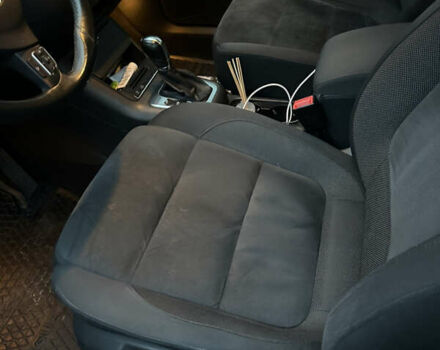 Серый Фольксваген Тигуан, объемом двигателя 1.98 л и пробегом 128 тыс. км за 11000 $, фото 5 на Automoto.ua