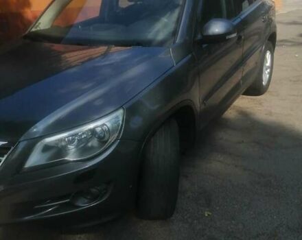 Серый Фольксваген Тигуан, объемом двигателя 2 л и пробегом 405 тыс. км за 11000 $, фото 7 на Automoto.ua