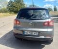 Серый Фольксваген Тигуан, объемом двигателя 2 л и пробегом 204 тыс. км за 8700 $, фото 3 на Automoto.ua