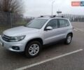 Серый Фольксваген Тигуан, объемом двигателя 1.98 л и пробегом 132 тыс. км за 12500 $, фото 1 на Automoto.ua