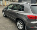 Серый Фольксваген Тигуан, объемом двигателя 1.98 л и пробегом 128 тыс. км за 11000 $, фото 2 на Automoto.ua