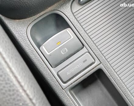 Сірий Фольксваген Тігуан, об'ємом двигуна 2 л та пробігом 189 тис. км за 10990 $, фото 20 на Automoto.ua