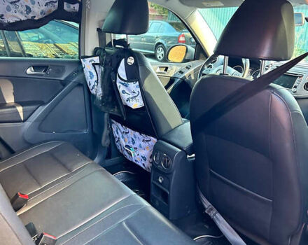 Серый Фольксваген Тигуан, объемом двигателя 1.98 л и пробегом 199 тыс. км за 9400 $, фото 16 на Automoto.ua