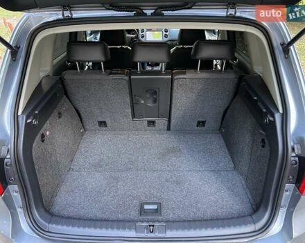 Серый Фольксваген Тигуан, объемом двигателя 2 л и пробегом 180 тыс. км за 11750 $, фото 42 на Automoto.ua