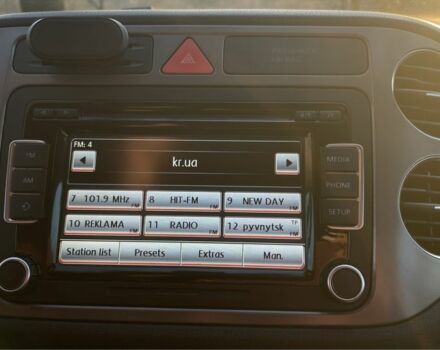 Серый Фольксваген Тигуан, объемом двигателя 2 л и пробегом 183 тыс. км за 10700 $, фото 16 на Automoto.ua