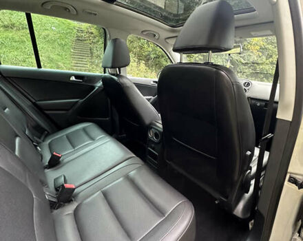 Серый Фольксваген Тигуан, объемом двигателя 2 л и пробегом 272 тыс. км за 8399 $, фото 14 на Automoto.ua