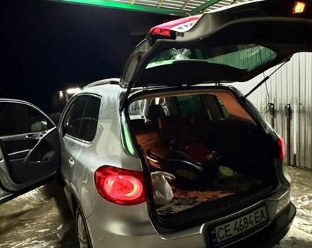 Серый Фольксваген Тигуан, объемом двигателя 2 л и пробегом 217 тыс. км за 12000 $, фото 5 на Automoto.ua