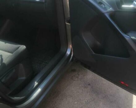 Серый Фольксваген Тигуан, объемом двигателя 1.97 л и пробегом 412 тыс. км за 10000 $, фото 4 на Automoto.ua