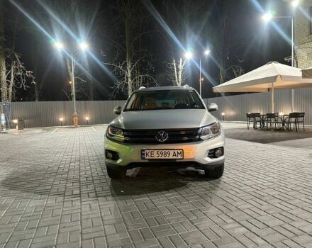 Сірий Фольксваген Тігуан, об'ємом двигуна 2 л та пробігом 241 тис. км за 9300 $, фото 14 на Automoto.ua