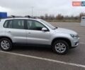 Серый Фольксваген Тигуан, объемом двигателя 1.98 л и пробегом 132 тыс. км за 12500 $, фото 4 на Automoto.ua