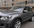 Сірий Фольксваген Тігуан, об'ємом двигуна 1.98 л та пробігом 225 тис. км за 10400 $, фото 1 на Automoto.ua