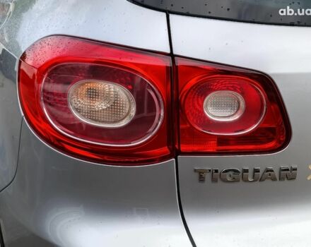 Сірий Фольксваген Тігуан, об'ємом двигуна 2 л та пробігом 189 тис. км за 10990 $, фото 7 на Automoto.ua