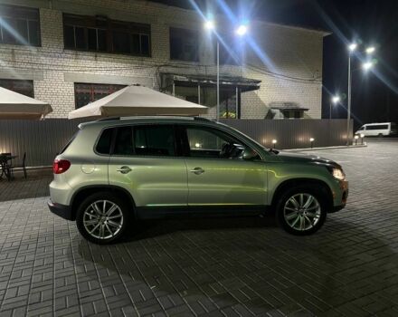 Сірий Фольксваген Тігуан, об'ємом двигуна 2 л та пробігом 241 тис. км за 9300 $, фото 10 на Automoto.ua