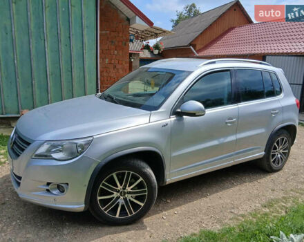 Серый Фольксваген Тигуан, объемом двигателя 2.01 л и пробегом 312 тыс. км за 13006 $, фото 4 на Automoto.ua