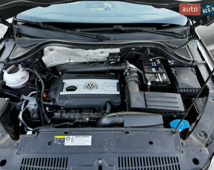 Сірий Фольксваген Тігуан, об'ємом двигуна 1.98 л та пробігом 268 тис. км за 10800 $, фото 34 на Automoto.ua