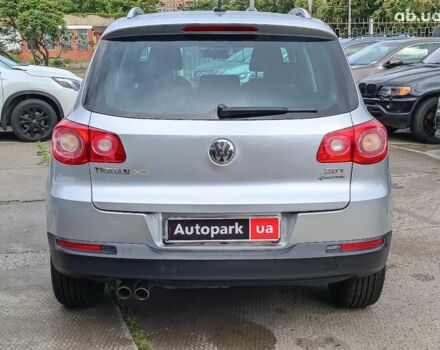 Сірий Фольксваген Тігуан, об'ємом двигуна 2 л та пробігом 189 тис. км за 10990 $, фото 6 на Automoto.ua