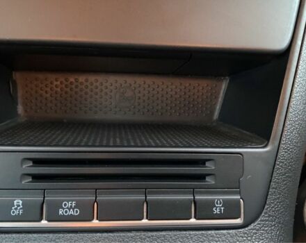 Серый Фольксваген Тигуан, объемом двигателя 2 л и пробегом 183 тыс. км за 10700 $, фото 13 на Automoto.ua