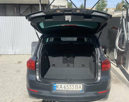 Серый Фольксваген Тигуан, объемом двигателя 1.98 л и пробегом 250 тыс. км за 11750 $, фото 27 на Automoto.ua