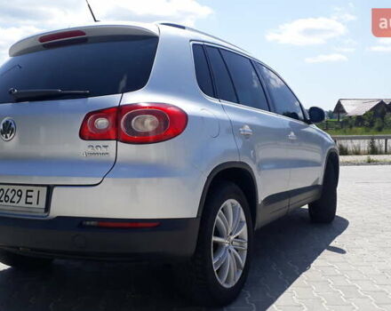 Серый Фольксваген Тигуан, объемом двигателя 1.98 л и пробегом 247 тыс. км за 12500 $, фото 3 на Automoto.ua