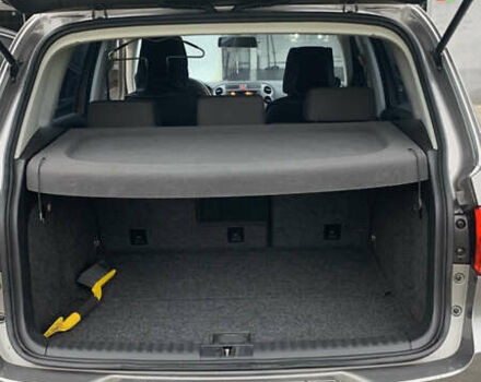 Серый Фольксваген Тигуан, объемом двигателя 1.98 л и пробегом 186 тыс. км за 11999 $, фото 20 на Automoto.ua