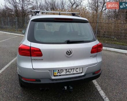Серый Фольксваген Тигуан, объемом двигателя 1.98 л и пробегом 132 тыс. км за 12500 $, фото 3 на Automoto.ua